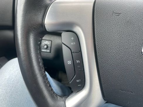 Used 2016 GMC Acadia SLT w/ Premium Edition AWD/4WD image 21