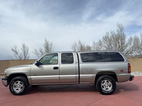 Used 2000 Chevrolet Silverado 1500 LS w/ Off-Road Chassis Pkg image 4