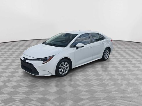 Used 2023 Toyota Corolla LE FWD image 3