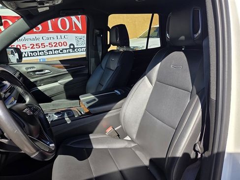 Used 2021 Cadillac Escalade Luxury AWD/4WD image 8