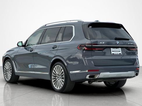 Used 2024 BMW X7 xDrive40i w/ Premium Package AWD/4WD image 3