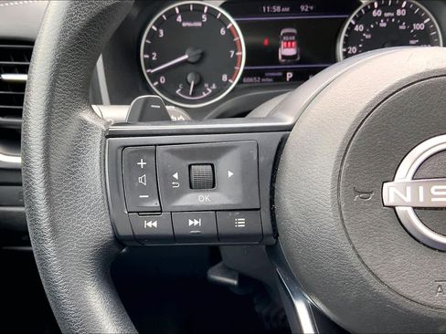 Used 2023 Nissan Rogue S FWD image 22