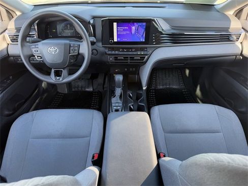 Used 2025 Toyota Camry LE image 11