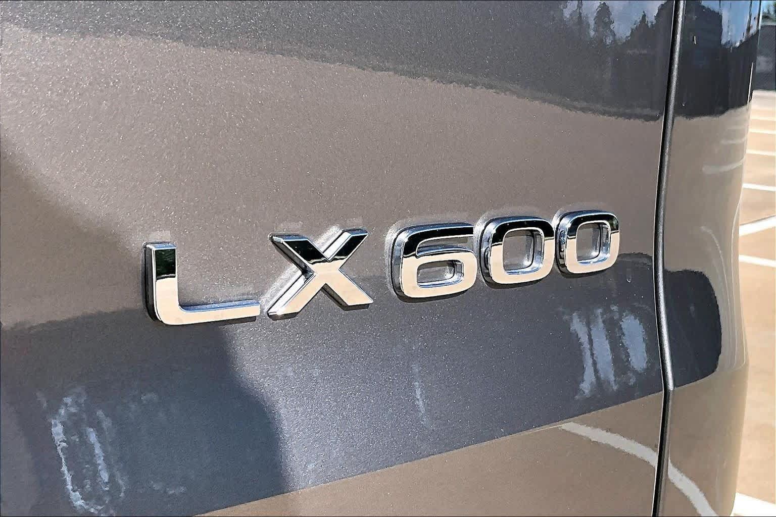 Used 2026 Lexus LX 600 F Sport w/ Accessory Package (Z1) AWD/4WD image 10