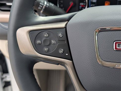 Certified 2023 GMC Acadia Denali w/ Denali Ultimate Package image 15