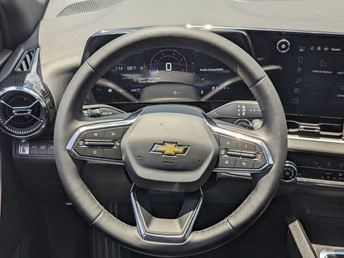 New 2026 Chevrolet Equinox LT image 8