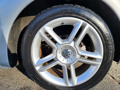 Used 2004 Volkswagen Beetle GLS image 24