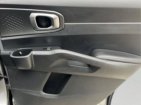 Used 2023 Kia Sorento EX image 12