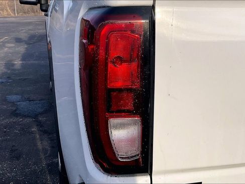 Used 2022 GMC Sierra 2500 Pro w/ Convenience Package image 22