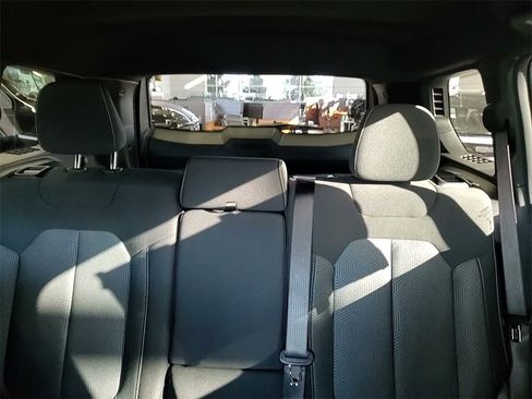 New 2026 Jeep Cherokee Laredo image 21