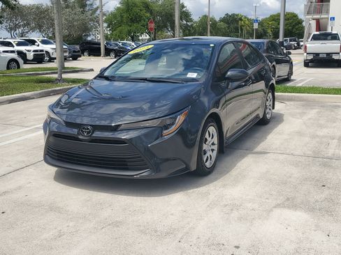 Certified 2025 Toyota Corolla LE FWD image 7
