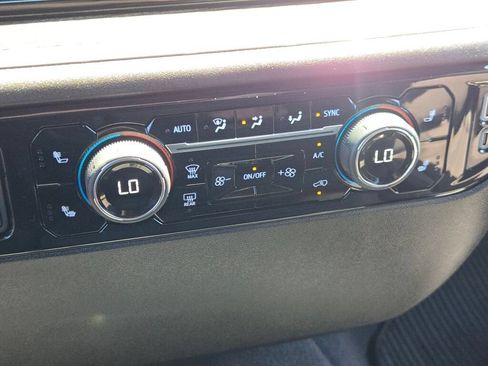 Certified 2025 Chevrolet Silverado 1500 LT AWD/4WD image 36
