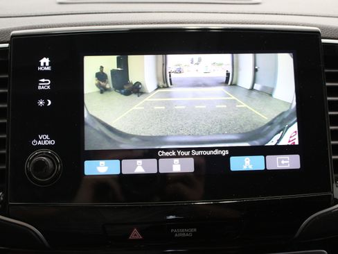 Used 2022 Honda Pilot Touring image 19