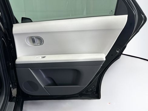 Used 2024 Hyundai Ioniq 5 SEL RWD image 30