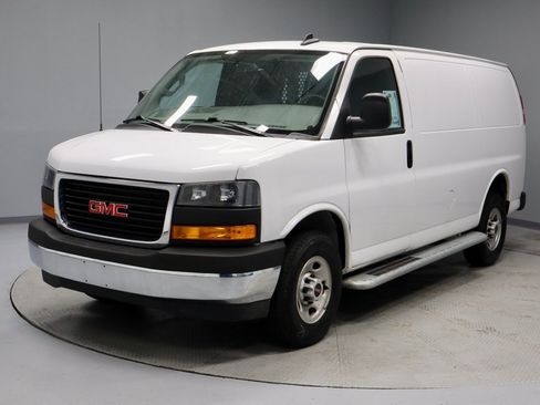 Used 2024 GMC Savana 2500 Work Van w/ Driver Convenience Package image 6