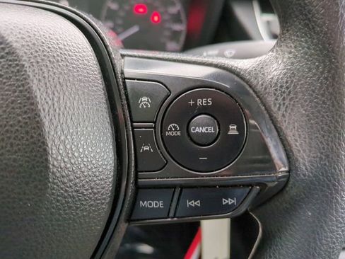 Used 2023 Toyota Corolla LE FWD image 23