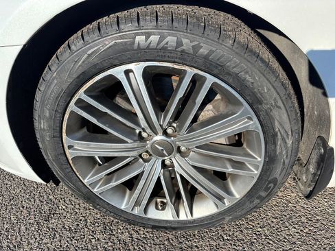 Used 2018 Genesis G80 3.8 AWD/4WD image 12