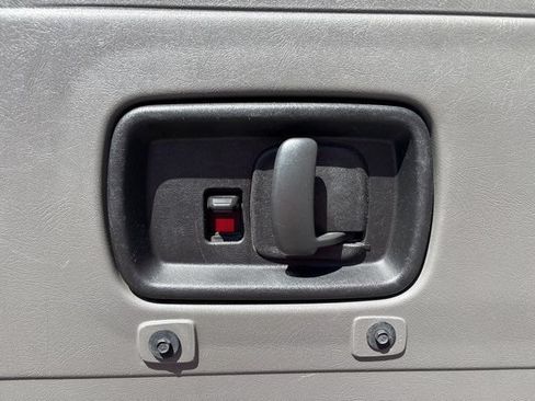Used 2020 Chevrolet Express 3500 LT w/ LT Preferred Equipment Group RWD image 21