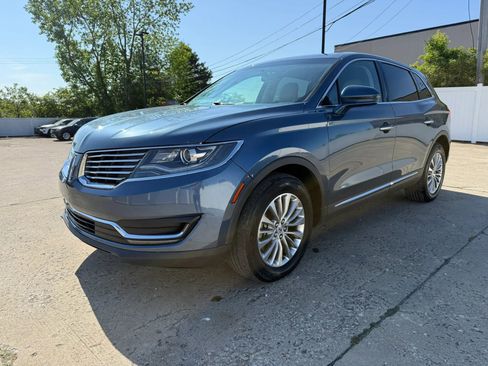 Used 2018 Lincoln MKX Select w/ Select Plus Package AWD/4WD image 6