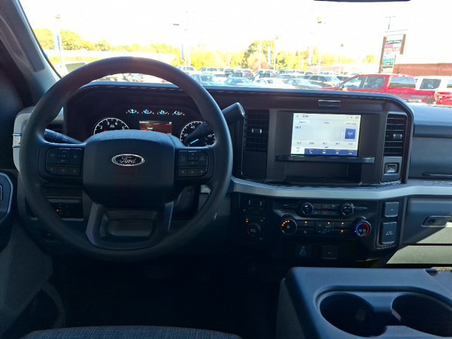 Used 2025 Ford F250 XLT AWD/4WD image 26