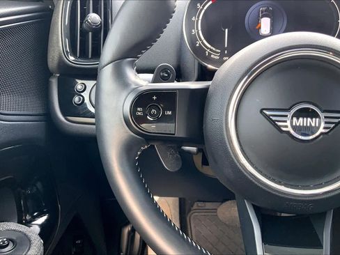 Used 2022 MINI Cooper Countryman S w/ Premium Package image 23
