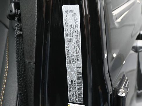 New 2025 Jeep Gladiator Sport image 31