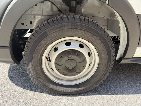 New 2026 Ford Transit 250 148 Medium Roof RWD image 10