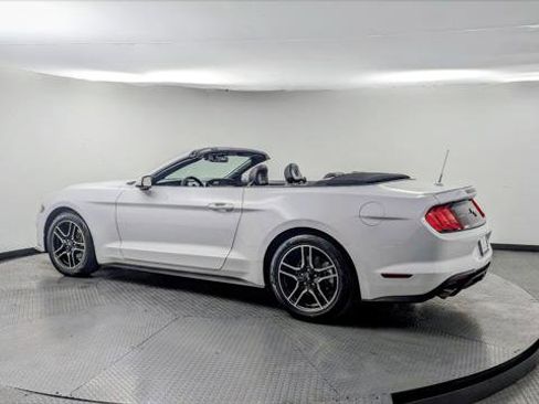 Used 2023 Ford Mustang Premium image 5