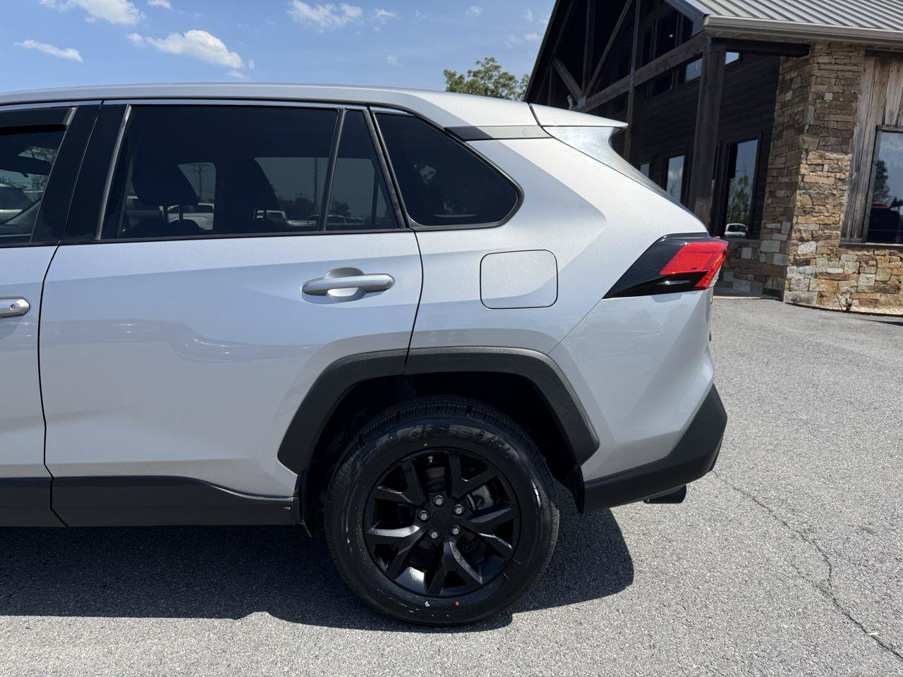Used 2024 Toyota RAV4 LE FWD image 36