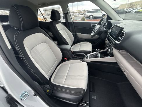New 2026 Hyundai Venue SEL FWD image 25