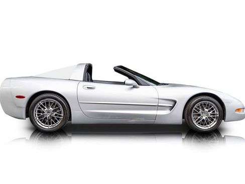 Used 1999 Chevrolet Corvette Coupe w/ Performance Handling Pkg RWD image 2