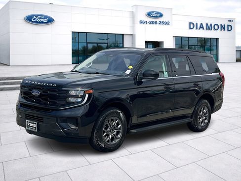 Used 2025 Ford Expedition Active AWD/4WD image 1