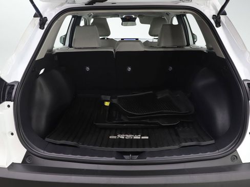 Used 2026 Toyota Corolla Cross L image 9