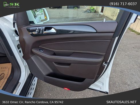 Used 2017 Mercedes-Benz GLS 450 4MATIC image 34