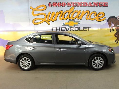 Used 2019 Nissan Sentra SV FWD image 1