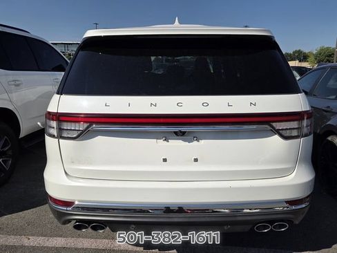 Used 2021 Lincoln Aviator Reserve w/ Equipment Group 201A AWD/4WD image 3