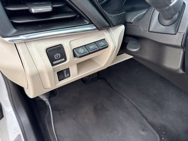 Used 2020 Cadillac CT4 Premium Luxury AWD/4WD image 16