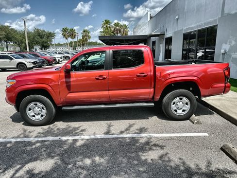 Used 2023 Toyota Tacoma SR w/ SR Convenience Package RWD image 5