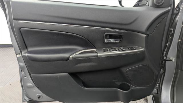 Used 2025 Mitsubishi Outlander Sport SE AWD/4WD image 13