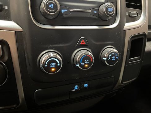 Used 2017 RAM 1500 Classic SLT image 27