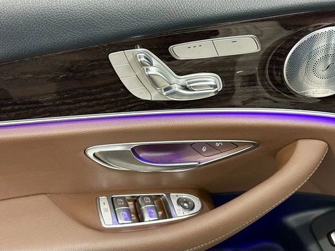 Used 2017 Mercedes-Benz E 300 4MATIC image 19