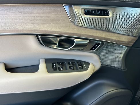 New 2026 Volvo XC90 T8 Ultra w/ Lounge Package AWD/4WD image 8