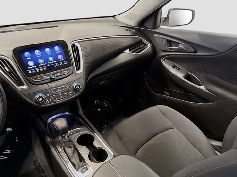 Used 2023 Chevrolet Malibu LT FWD image 25