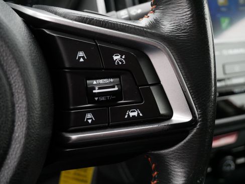 Used 2018 Subaru Crosstrek 2.0i Premium w/ Eyesight System image 25