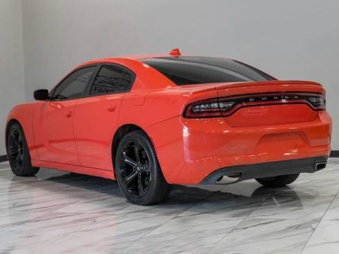 Used 2017 Dodge Charger R/T RWD image 16