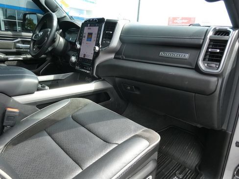 Used 2024 RAM 1500 Laramie AWD/4WD image 16