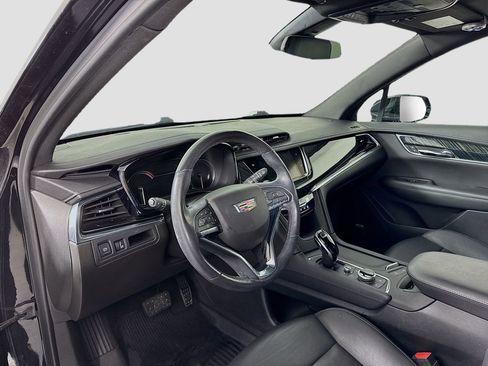 Used 2020 Cadillac XT6 Premium Luxury w/ LPO, Floor Liner Package image 9