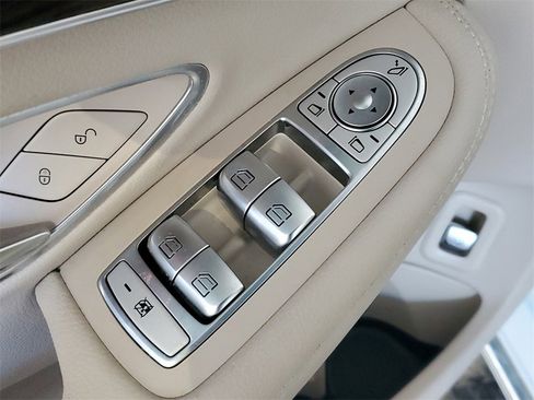 Used 2021 Mercedes-Benz C 300 Sedan image 17