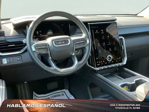 Certified 2025 GMC Acadia Elevation image 17