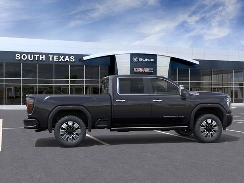 New 2026 GMC Sierra 2500 Denali w/ Denali Reserve Package AWD/4WD image 5
